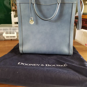 Dooney & Bourke